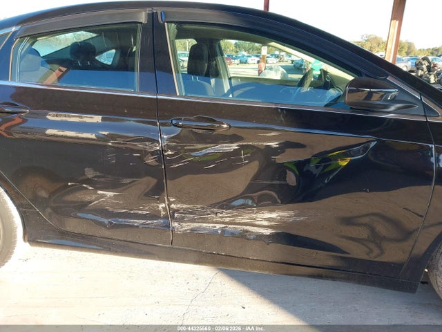 44325560 :رقم المزاد ، 1C3CCCAG6FN731615 vin ، 2015 Chrysler 200 Limited مزاد بيع