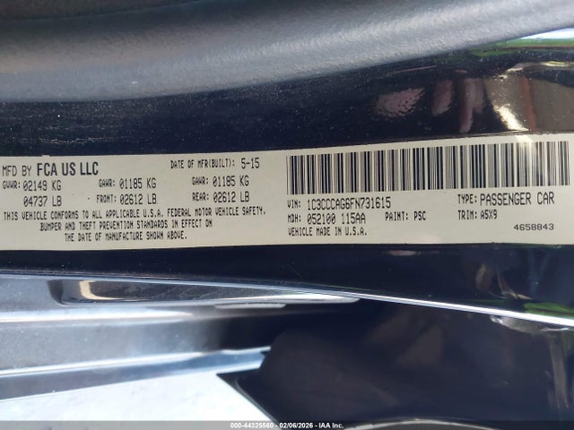 44325560 :رقم المزاد ، 1C3CCCAG6FN731615 vin ، 2015 Chrysler 200 Limited مزاد بيع