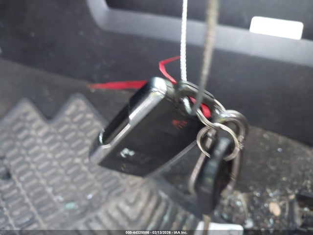 44325586 :رقم المزاد ، 1GT12UE85GF183357 vin ، 2016 Gmc Sierra 2500hd Denali مزاد بيع