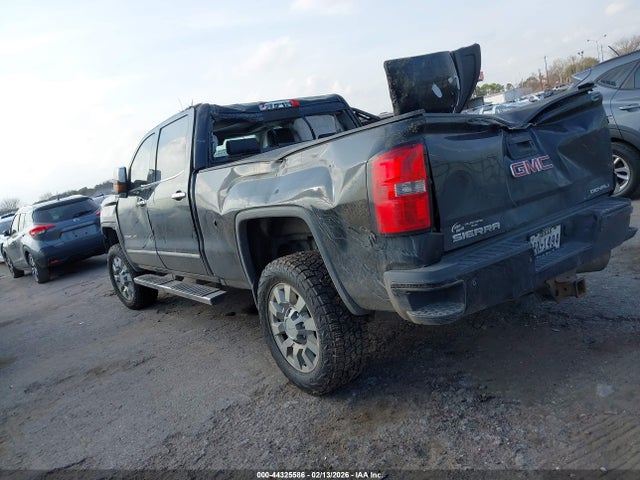 44325586 :رقم المزاد ، 1GT12UE85GF183357 vin ، 2016 Gmc Sierra 2500hd Denali مزاد بيع