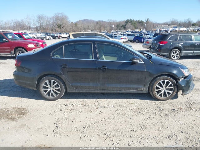 3VWDB7AJ8HM296810 Volkswagen Jetta 1.4t Se