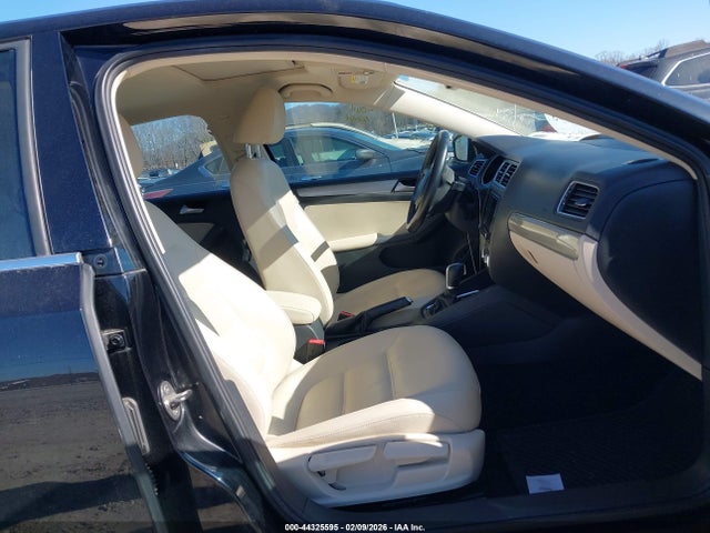 3VWDB7AJ8HM296810 Volkswagen Jetta 1.4t Se