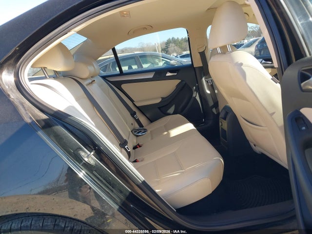 3VWDB7AJ8HM296810 Volkswagen Jetta 1.4t Se
