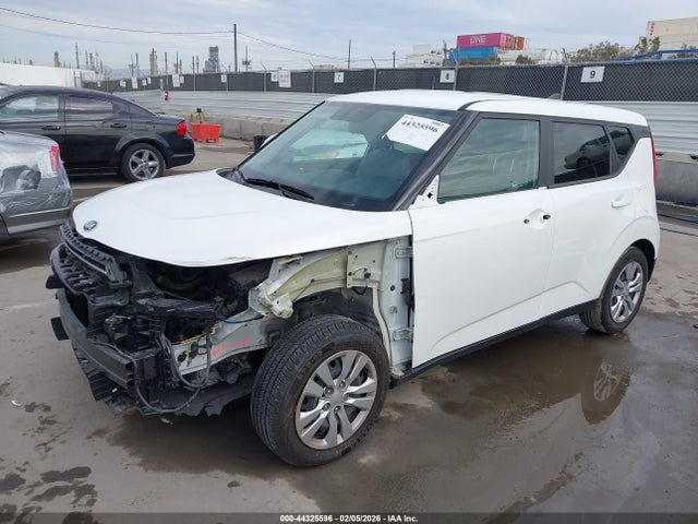 KIA SOUL LX 2021 KNDJ23AUXM7147909 Image 2