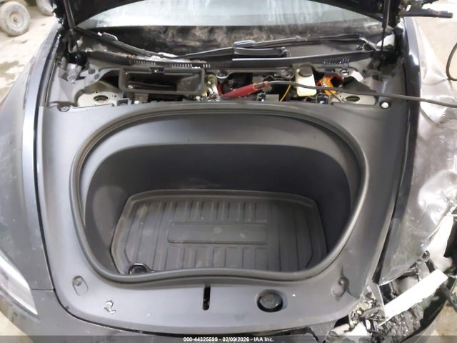 2025 TESLA MODEL 3 5YJ3E1EA6SF986516 Photo 9