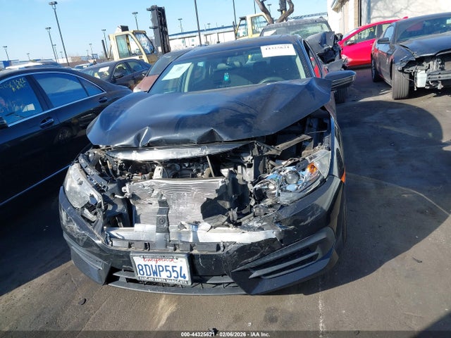 Honda CIVIC EX 2018 19XFC2F72JE204745 Image 12