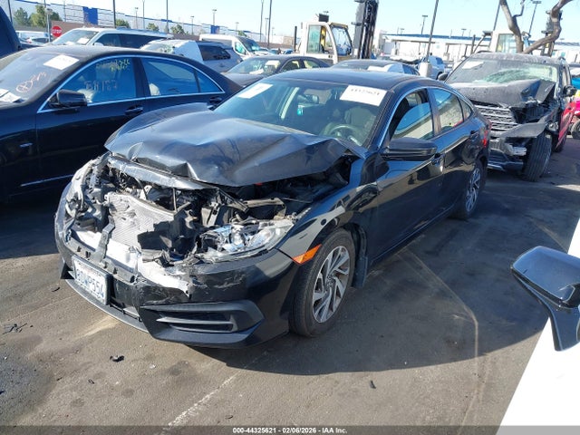 Honda CIVIC EX 2018 19XFC2F72JE204745 Image 2