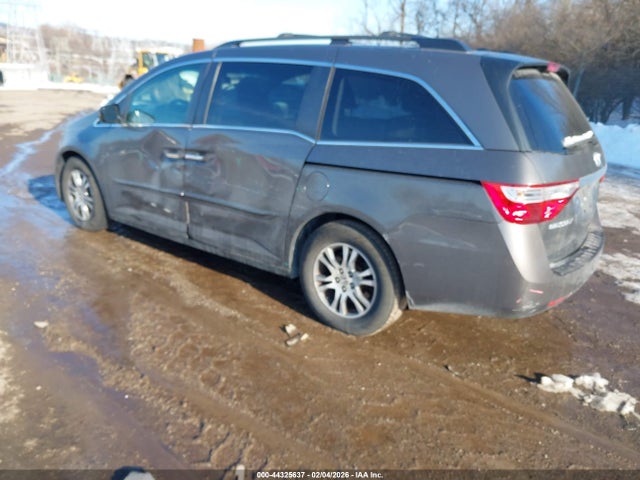 2013 HONDA ODYSSEY 5FNRL5H62DB072068 Photo 2