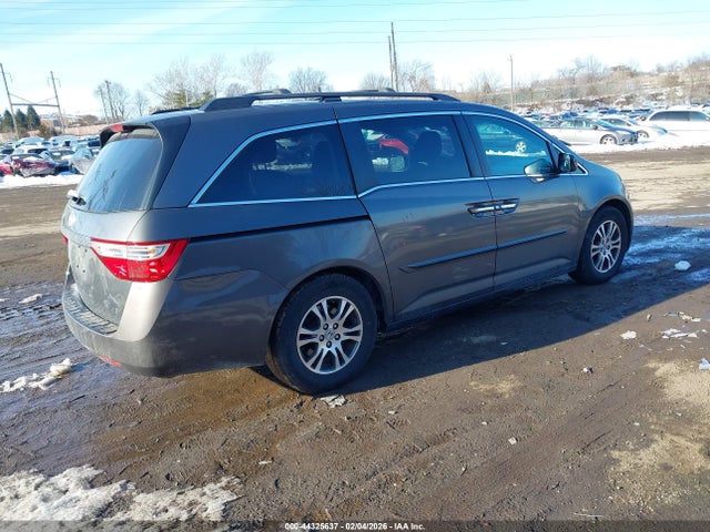 2013 HONDA ODYSSEY 5FNRL5H62DB072068 Photo 3