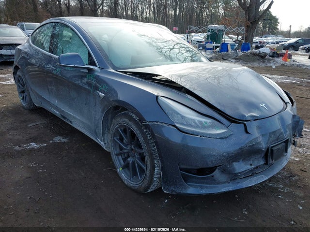 2018 TESLA MODEL 3 5YJ3E1EB1JF183958 Photo 0