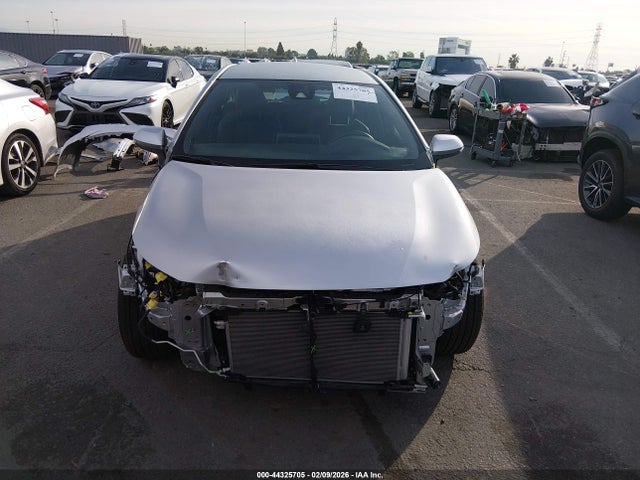 JTNK4RBE3K3040211 Toyota Corolla Xse