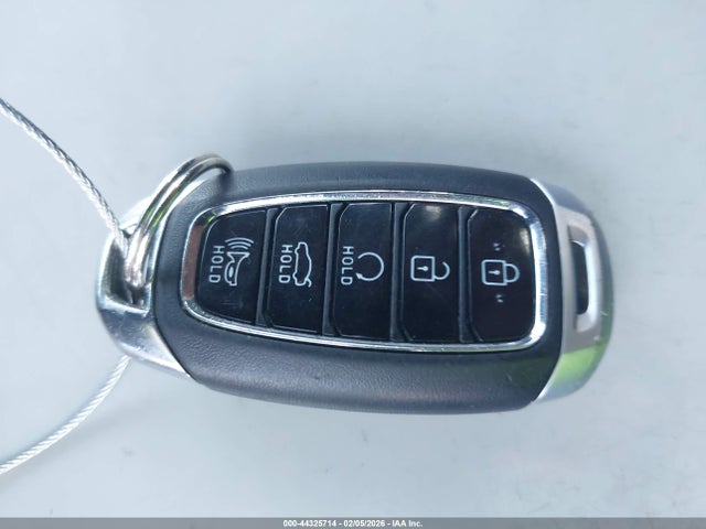 5NPLM4AG6MH043920 Hyundai ELANTRA SEL
