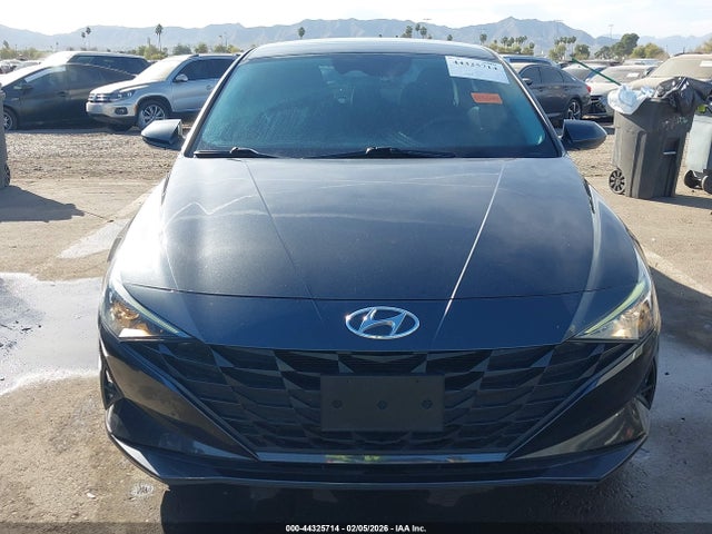 5NPLM4AG6MH043920 Hyundai ELANTRA SEL