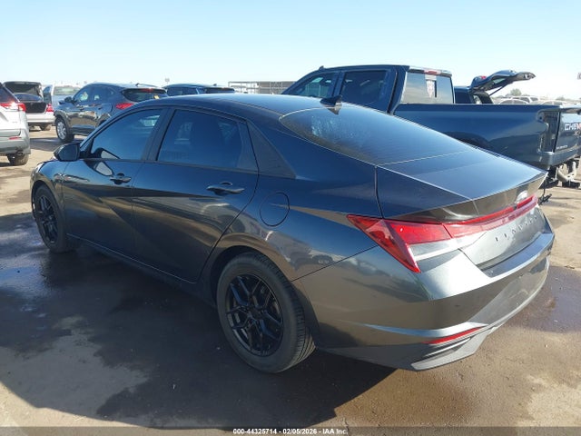 5NPLM4AG6MH043920 Hyundai ELANTRA SEL