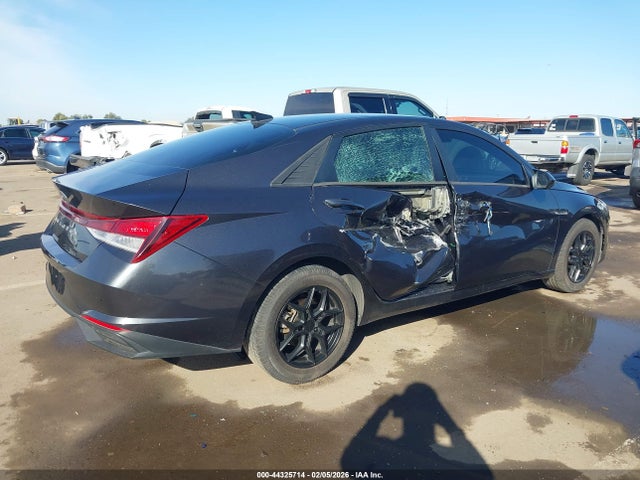 5NPLM4AG6MH043920 Hyundai ELANTRA SEL