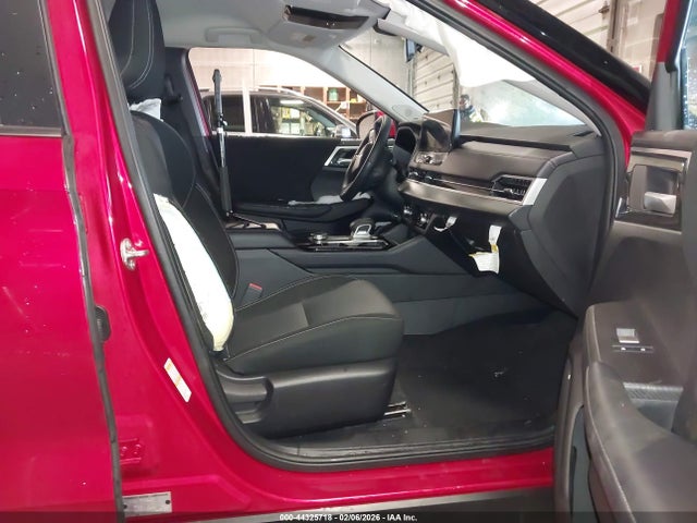2025 MITSUBISHI OUTLANDER JA4J4UA82SZ023907 Photo 4