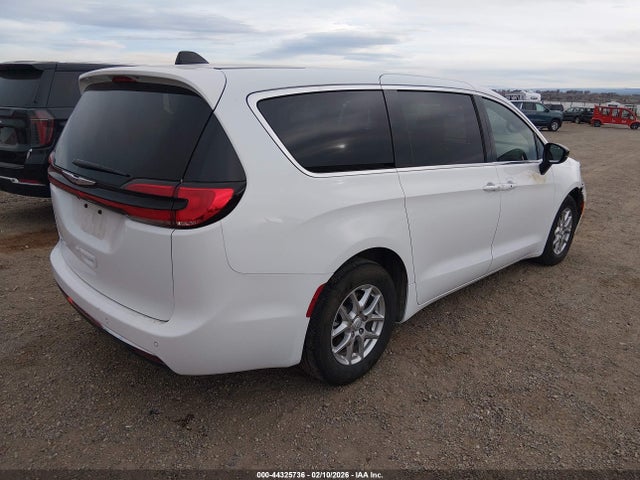 2C4RC1BG7SR611778 Chrysler Pacifica Select