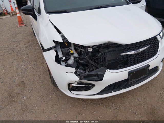 2C4RC1BG7SR611778 Chrysler Pacifica Select