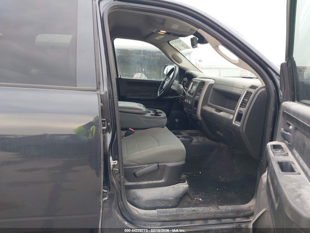 Aukcja sprzedaży 2015 Ram 2500 Tradesman, vin: 3C6UR5CL1FG624007, numer aukcji: 44325773