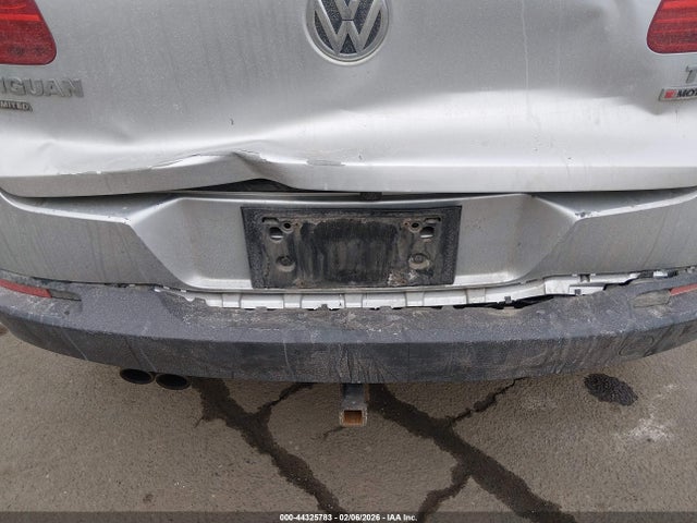 Продаж на аукціоні авто 2018 Volkswagen Tiguan Limited 2.0t, vin: WVGBV7AX4JK003323, номер лоту: 44325783