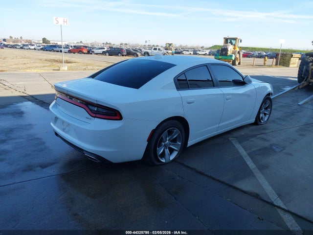 2C3CDXHG5JH162817 Dodge Charger Sxt Plus Rwd