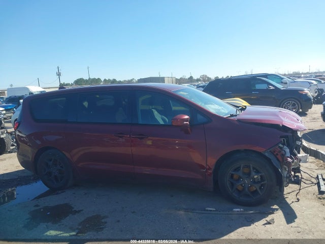 Aukcja sprzedaży 2018 Chrysler Pacifica Touring Plus, vin: 2C4RC1FG6JR306572, numer aukcji: 44325818