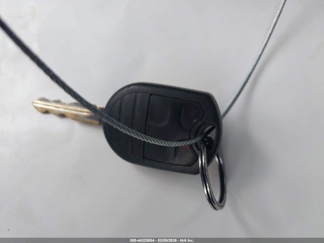 1ZVBP8EM9E5208545 Ford Mustang V6