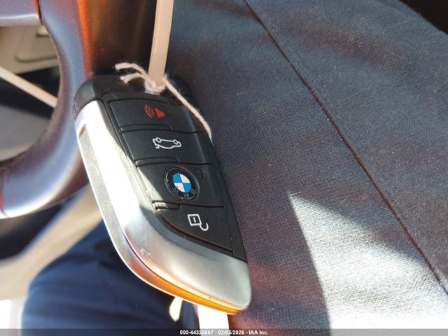 44325867 :رقم المزاد ، 5UXTR7C50KLR45372 vin ، 2019 Bmw X3 Sdrive30i مزاد بيع