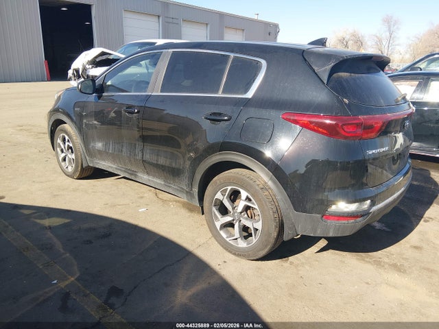 KIA Sportage Lx 2021 KNDPMCAC5M7942846 Image 3