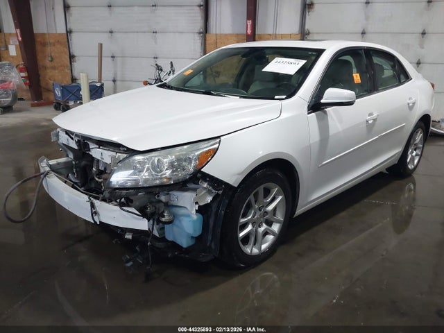 Chevrolet MALIBU 1LT 2015 1G11C5SL8FF230920 Image 2