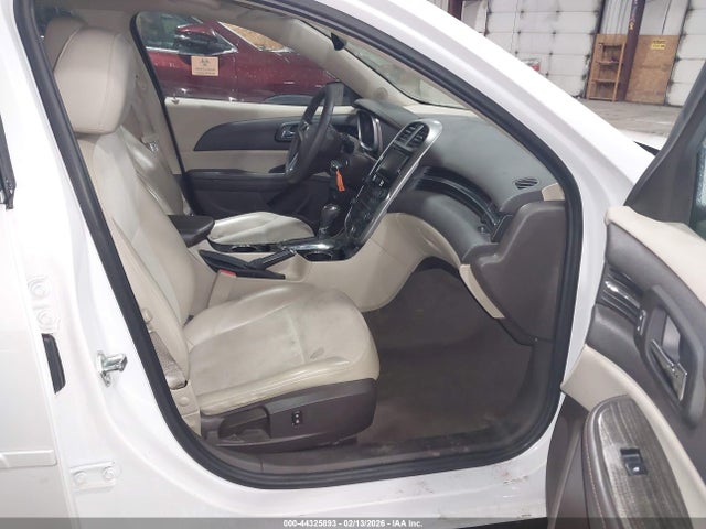 Chevrolet MALIBU 1LT 2015 1G11C5SL8FF230920 Image 5