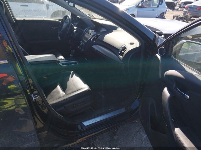 2017 ACURA RDX 5J8TB4H74HL022711 Photo 4
