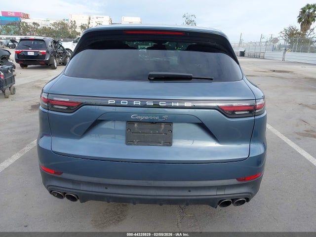 WP1AB2AY9KDA63641 Porsche CAYENNE S