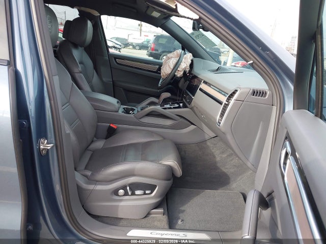 2019 PORSCHE CAYENNE WP1AB2AY9KDA63641 Photo 4