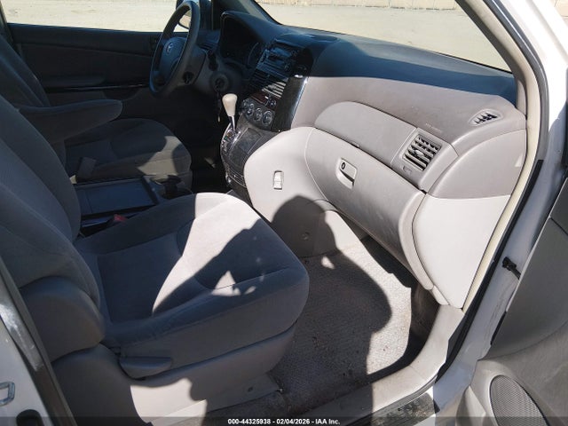 2005 TOYOTA SIENNA 5TDZA23C75S265380 Photo 4