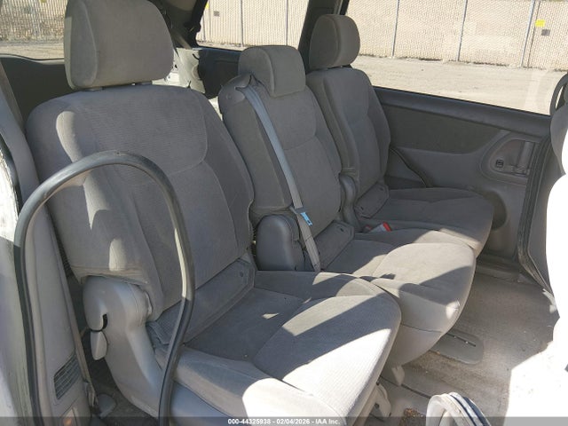 2005 TOYOTA SIENNA 5TDZA23C75S265380 Photo 7