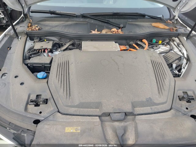 2024 AUDI Q8 E-TRON WA14AAGE0RB012568 Photo 9