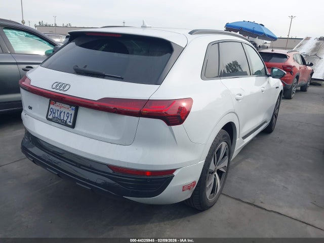2024 AUDI Q8 E-TRON WA14AAGE0RB012568 Photo 3