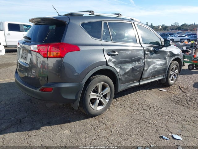 Toyota Rav4 Xle 2015 JTMRFREV3FD174077 Image 4
