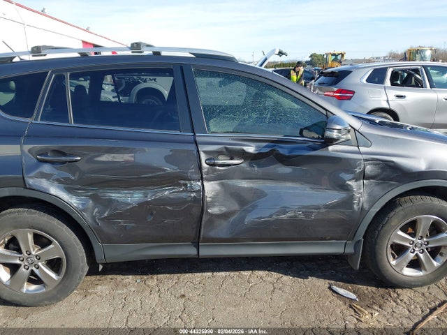 Toyota Rav4 Xle 2015 JTMRFREV3FD174077 Image 6