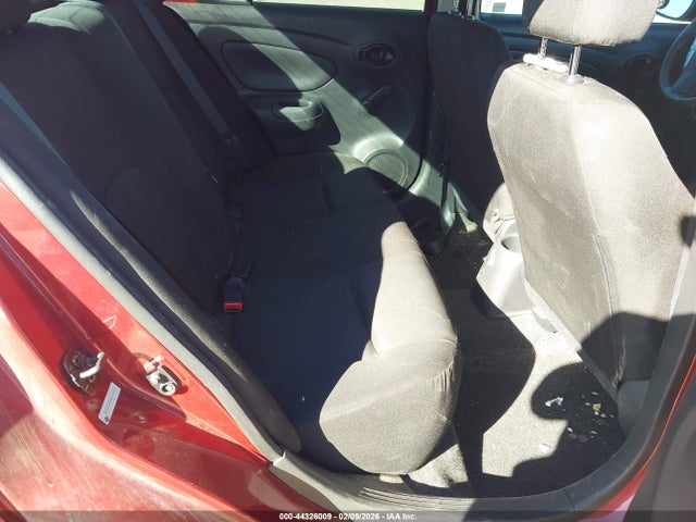 3N1CN7AP5KL819744 Nissan Versa 1.6 S+