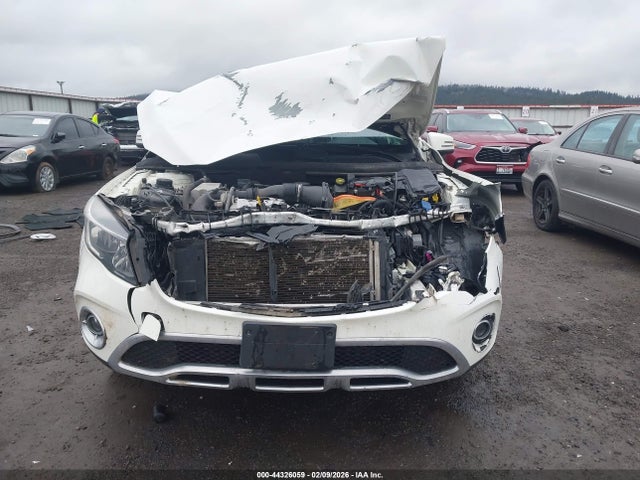 WDCTG4GB7JJ463931 Mercedes-Benz Gla 250 4matic