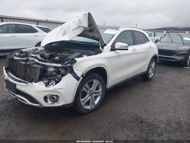 WDCTG4GB7JJ463931 Mercedes-Benz Gla 250 4matic