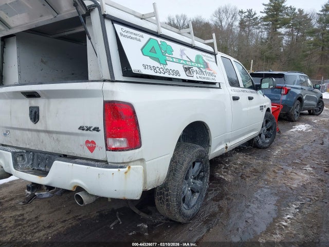 44326077 :رقم المزاد ، 1C6RR7FT2KS517421 vin ، 2019 Ram 1500 Classic Express  4x4 6'4 Box مزاد بيع