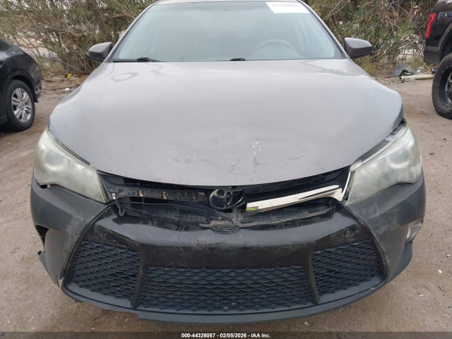 4T1BF1FK1FU918147 Toyota CAMRY SE