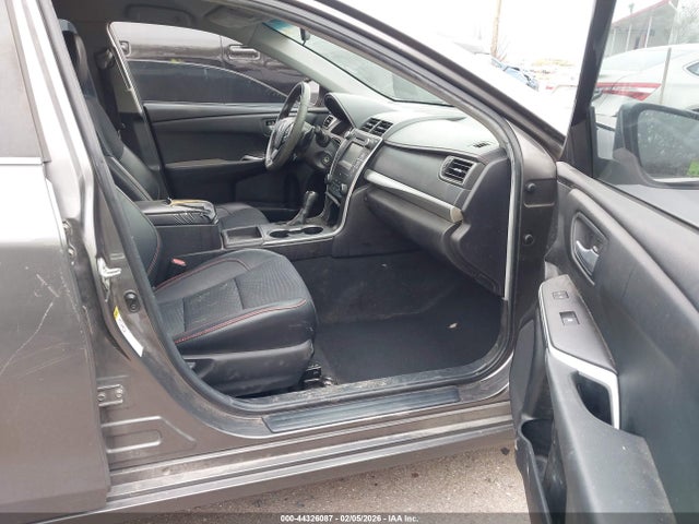 4T1BF1FK1FU918147 Toyota CAMRY SE
