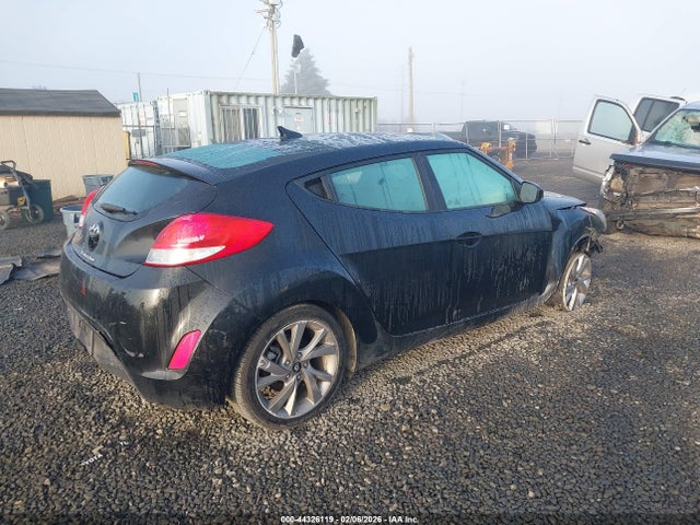 KMHTC6AD8HU312849 Hyundai Veloster