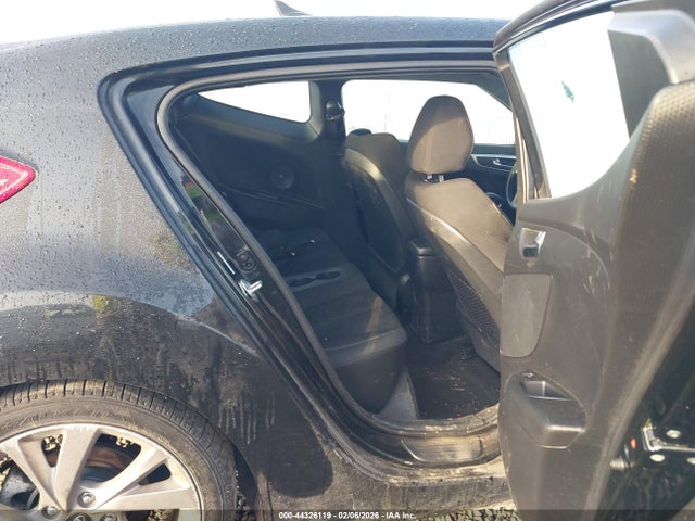 KMHTC6AD8HU312849 Hyundai Veloster