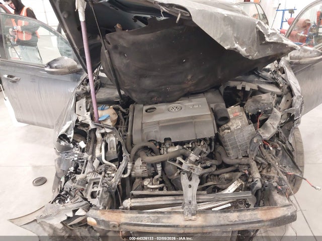 44326133 :رقم المزاد ، WVWPF7AJXCW353246 vin ، 2012 Volkswagen Golf R 4-door مزاد بيع