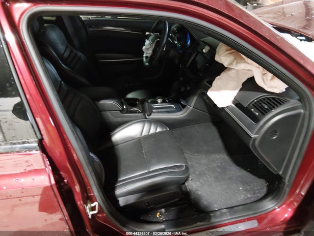 44326207 :رقم المزاد ، 2C3CCAPJ1PH500347 vin ، 2023 Chrysler 300 300c مزاد بيع